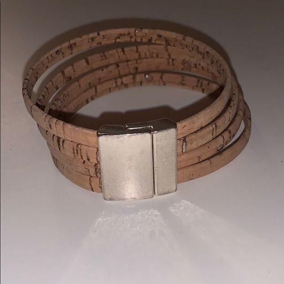 Layered style bracelet    - Picture 2 of 2